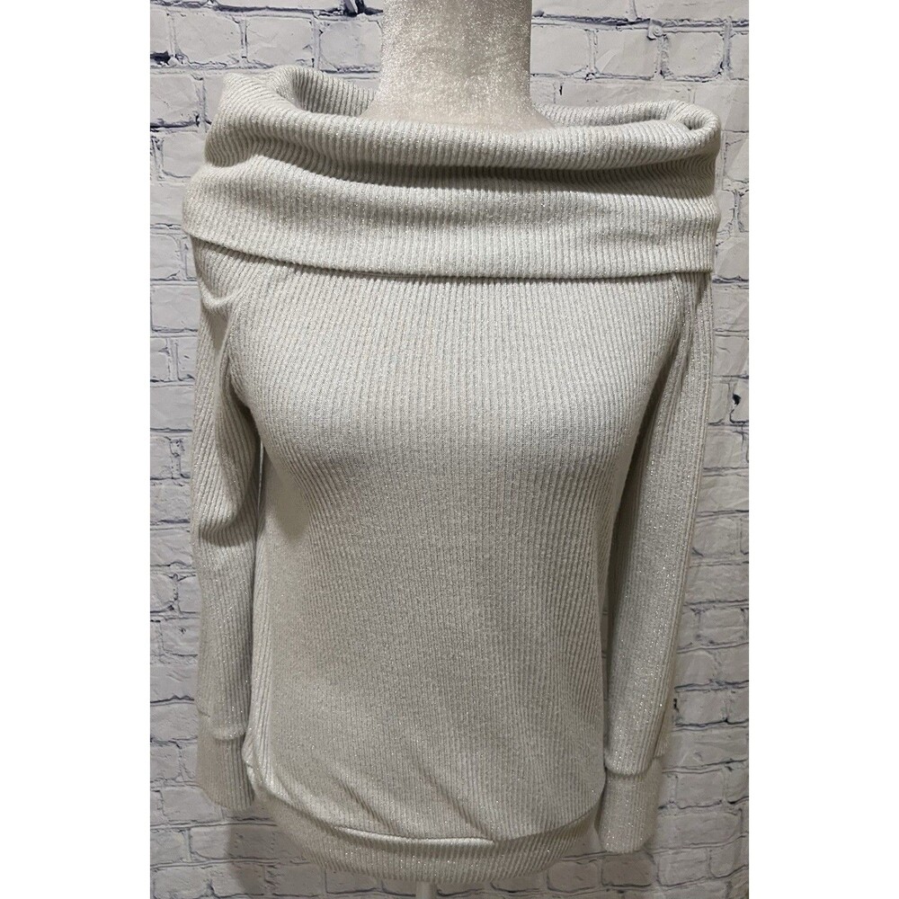 NWT Elan White With Sparkle ribbed cowl neck Long Sleeve sweater Size Medium